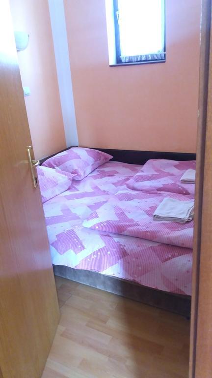 Apartmani Knezevic 兹拉蒂博尔 外观 照片
