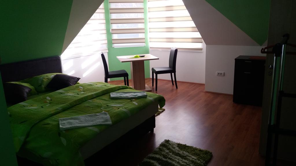 Apartmani Knezevic 兹拉蒂博尔 外观 照片